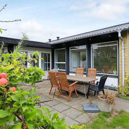 Two-Bedroom Holiday Home In Ebeltoft 18 Skagen Bagian luar foto